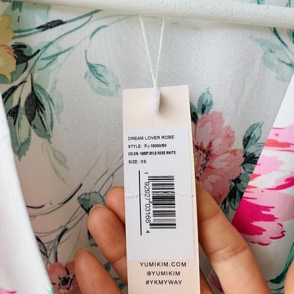 ❤️ Yumi Kim NWT Dream Lover robe , Wild Rose white , Size XS - Picture 6 of 10